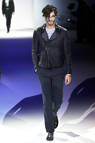 Giorgio Armani / - 2011